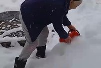 В Кирове инвалид собирает снег и просит питьевую воду у соседей из-за бездействия УК