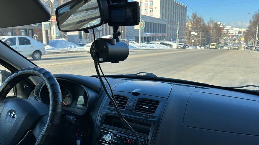 В Кирове ищут нарушителей парковки при помощи комплексов, которые работают круглосуточно