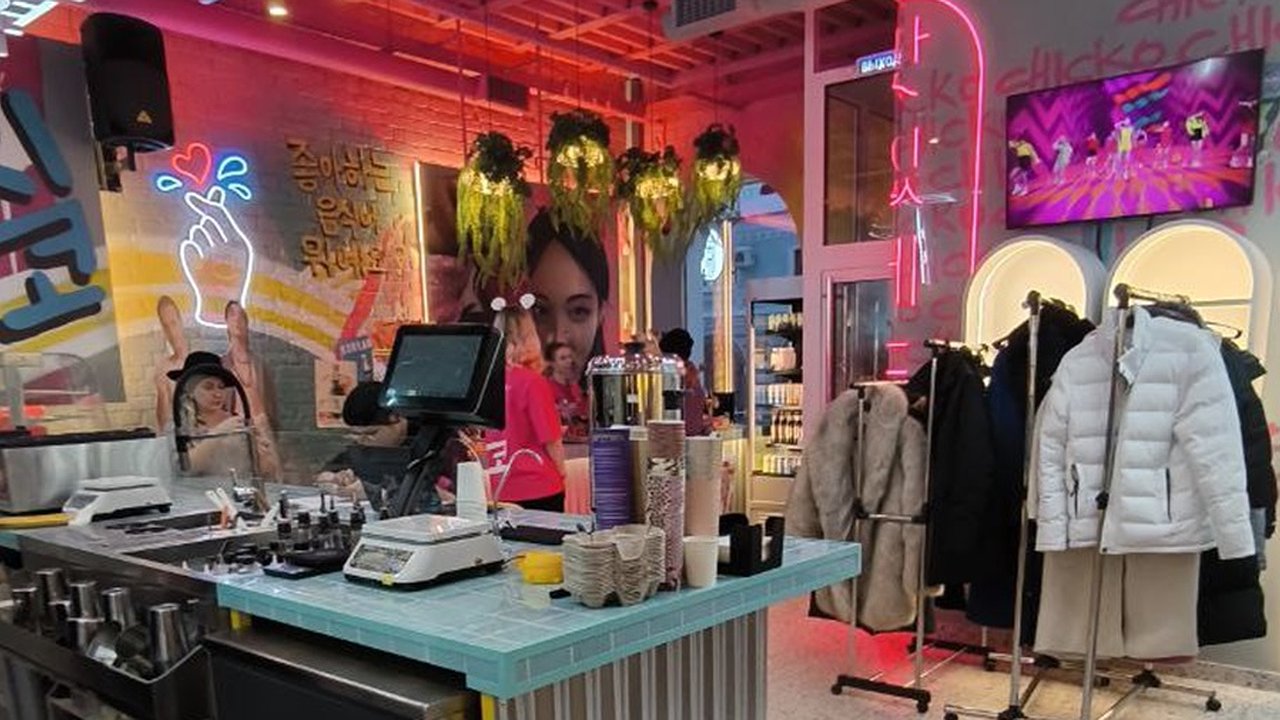 Главная картинка новости: В Кирове состоялось открытие кафе корейского стрит-фуда CHICKO