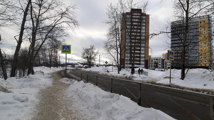 В Кирове на опасном переходе водители не пропускают пешеходов