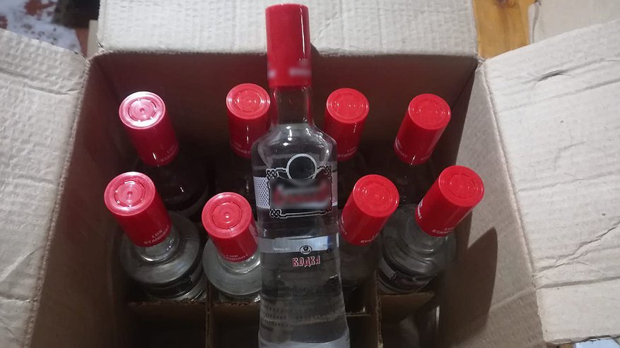 Кировские полицейские изъяли 800 литров фальшивого алкоголя у супругов