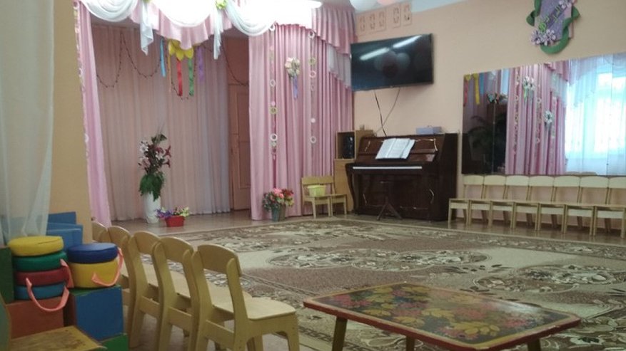 Воспитателю из детского сада в Кирове не хотели оплачивать сверхурочную работу