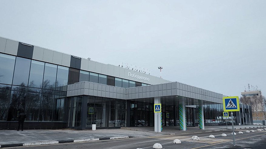 У аэропорта Победилово сделают платную парковку с 1 апреля