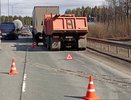 После ДТП с двумя грузовиками частично перекрыли проезд по Советскому тракту