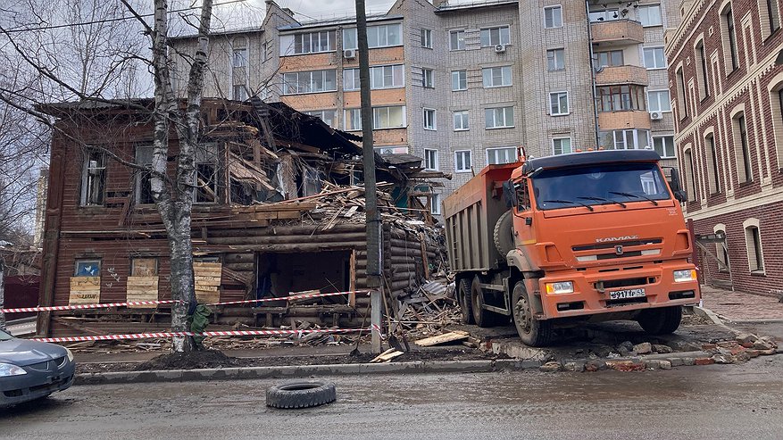 В Кирове снесли деревянный дом священнослужителя Танаевского