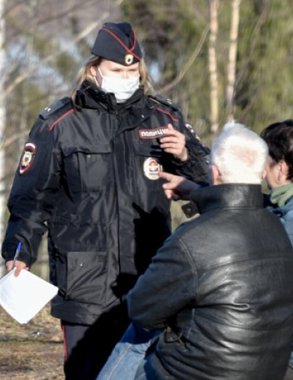 В Кировской области женщина обнаружила в теплице труп