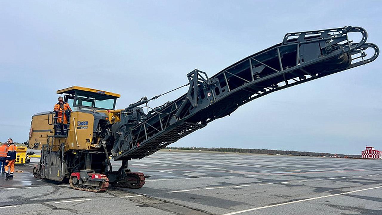 Главная картинка новости: В аэропорту Победилово начался ремонт авиационного перрона