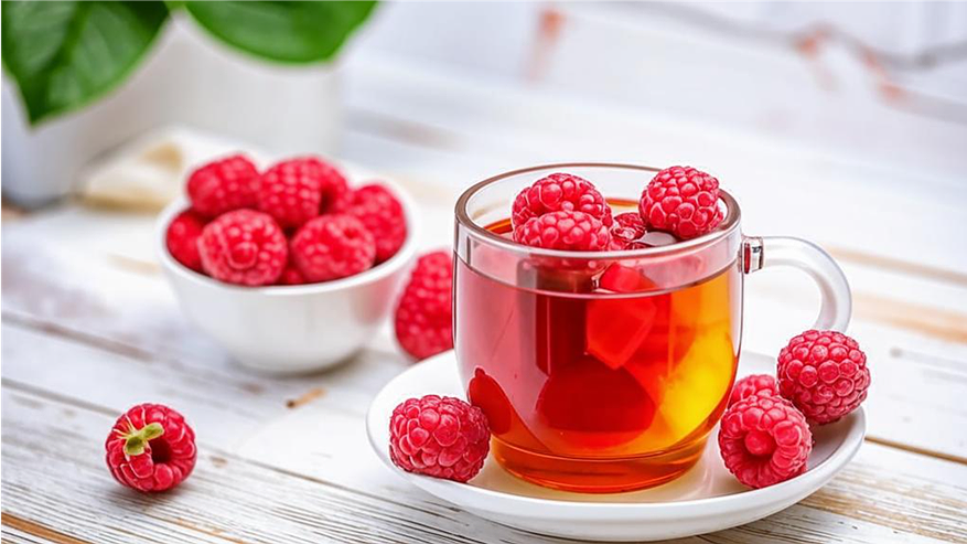 Токсины уйдут: названа ягоду, которая восстановит печень — просто добавляйте в чай