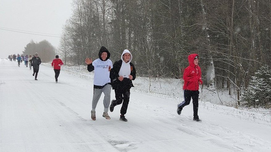 Жители Лузского района пробежали 29 км в честь Победы над фашизмом