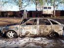 Во время ремонта в гараже вспыхнул автомобиль: владелец получил ожоги
