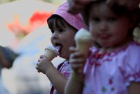 Пломбир с начинкой из антибиотиков: в Роскачестве назвали мороженое, которое нельзя давать детям