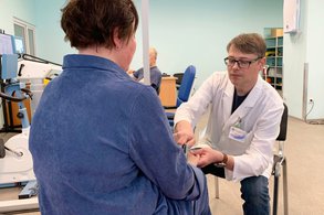 За неделю энцефалит и боррелиоз от клещей подхватили больше 15 человек в Кировской области