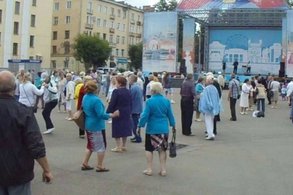Танцуют все: в Кирове открывается сезон танцевальных вечеров