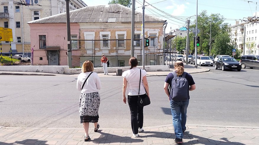 Под защитой звезд: Павел Глоба предсказал волну удачи двум знакам в июне