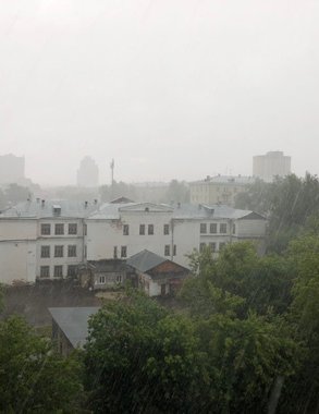 На Кировскую область надвигаются сильные ливни и грозы