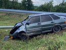 На трассе в Кировской области ВАЗ съехал с дороги и снес опору ЛЭП