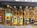 Янтарная гадость в прозрачной бутылке: названы худшие марки растительного масла