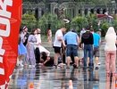 Двое в критическом состоянии и один - с электротравмой: молния в подмосковном парке попала в людей