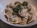 Перемолотые рога и копыта в тесте, а мяса нет: Роскачество представило худшие марки пельменей. Не берите их даже по акции