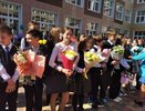 На линейку в другой день: дата начала учебного года в школах была изменена из-за ситуации в стране