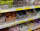Отрава в красивом фантике: в Роскачестве назвали конфеты, которые нельзя давать детям