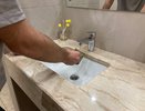 Залила 3 литра в слив — засор улетел со свистом: копеечный раствор стал спасением