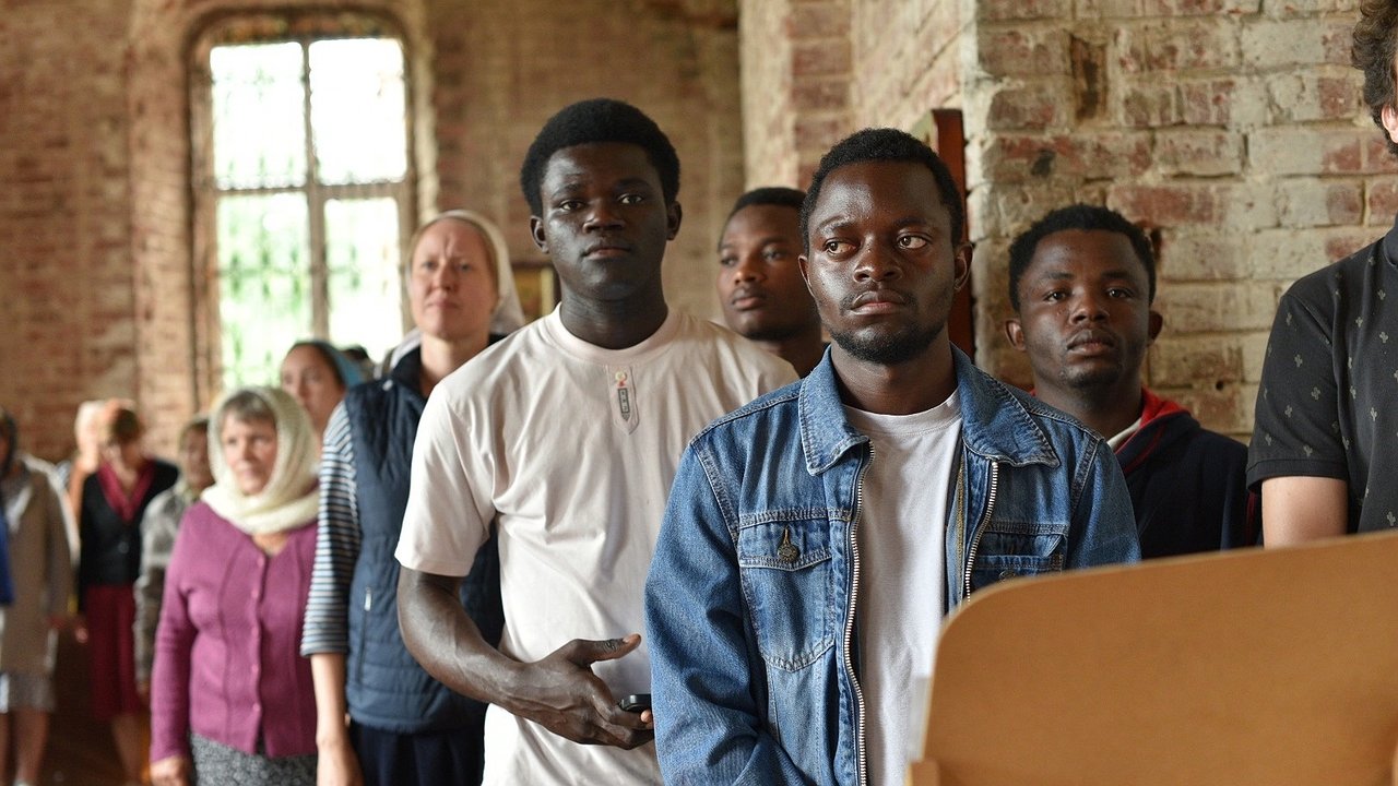 Главная картинка новости: Волонтеры из Африки и Шри-Ланки занялись восстановлением храма в Тужинском районе