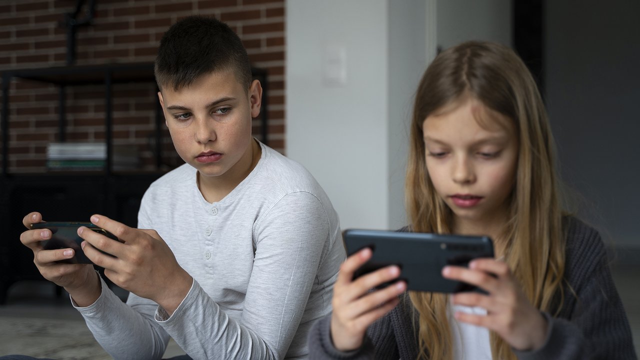 Главная картинка новости: Опасная схема мошенничества: как дети становятся жертвами преступников