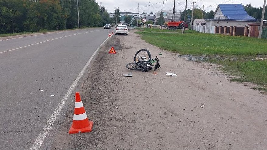 В Кирове "Лексус" сбил 56-летнего велосипедиста