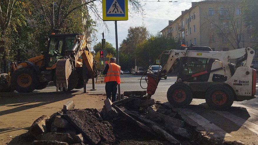 Сотруднику «Вятавтодора» на работе сломали лицо