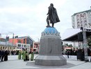 У Вятской филармонии официально открыли памятник Александру Невскому