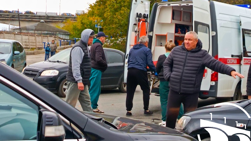 Главная картинка новости: ДТП с тремя машинами в Кирове: пострадал ребенок