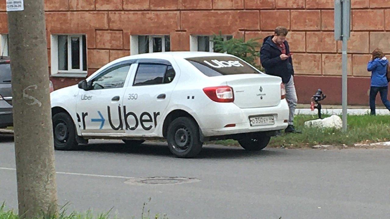 Главная картинка новости: Таксистам могут запретить повышать цены из-за плохой погоды