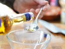 Неприятная жижа в красивой бутылке: Роскачество перечислило худшие бренды растительного масла