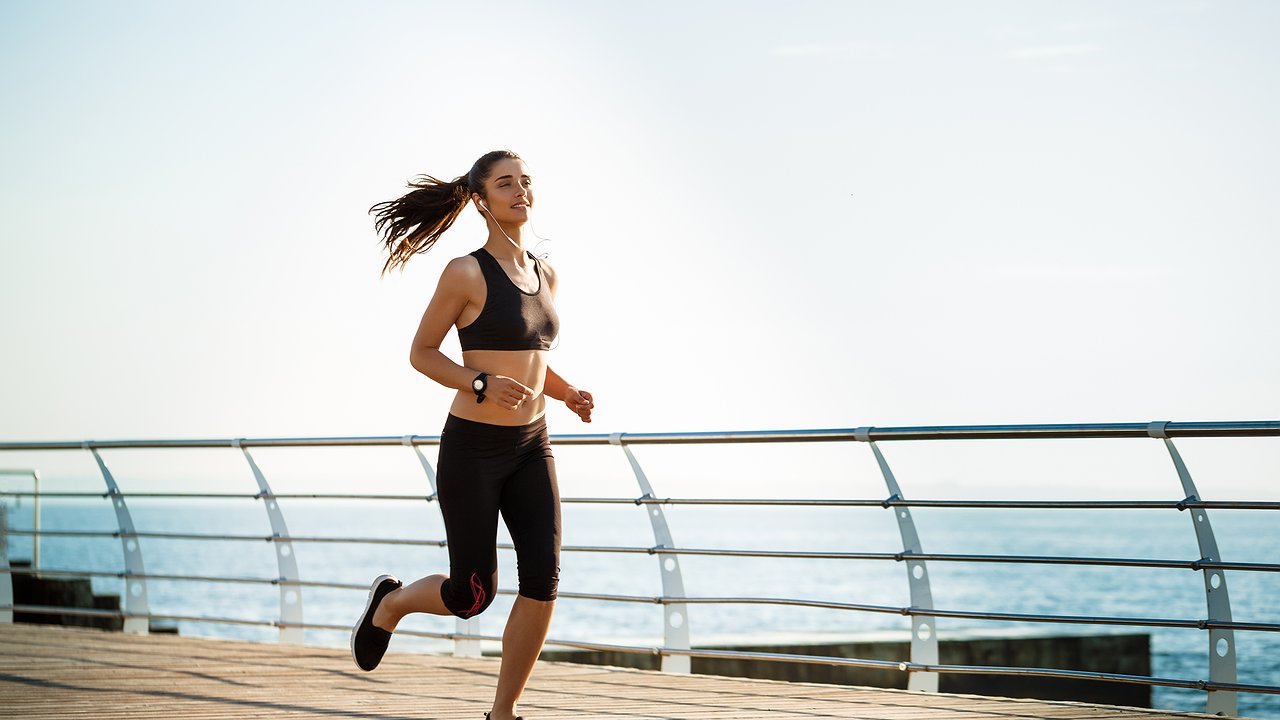 Главная картинка новости: Именно такая женщина создана для семьи – Омар Хайям назвал 1 главный признак