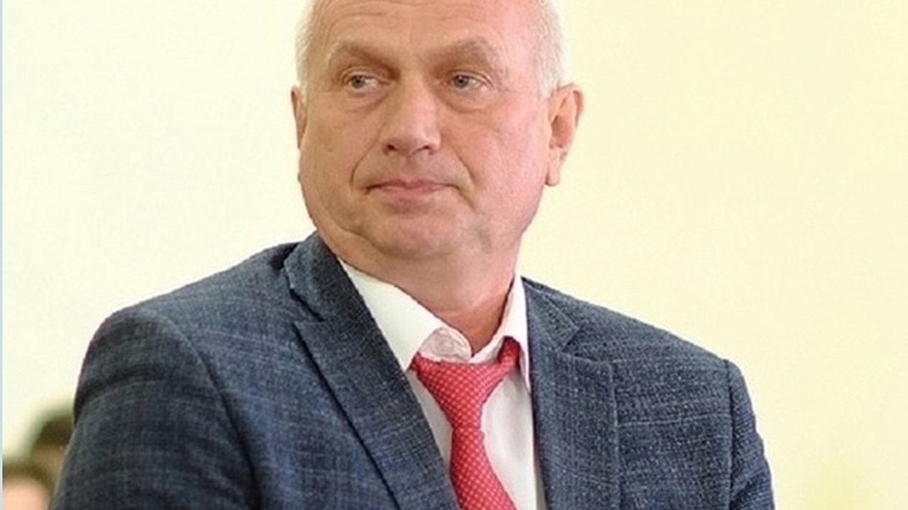 Главная картинка новости: Юрий Береснев покинул пост министра строительства Кировской области