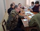 В проблемном доме в Сосновке работают представители правительства и СК
