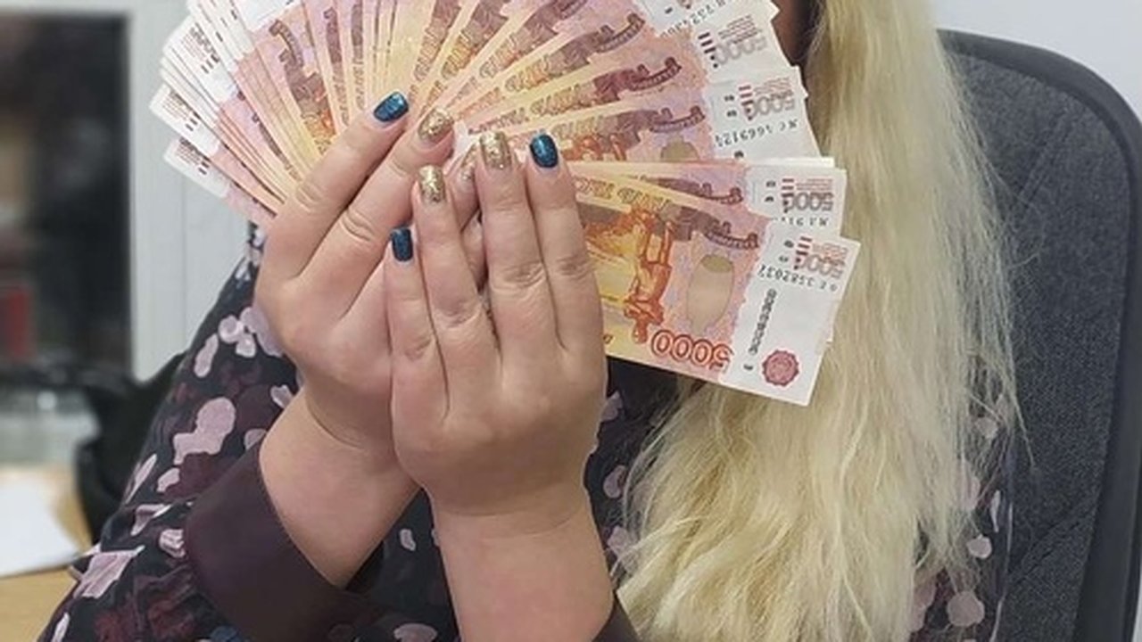 Главная картинка новости: У россиян не будут замораживать банковские вклады