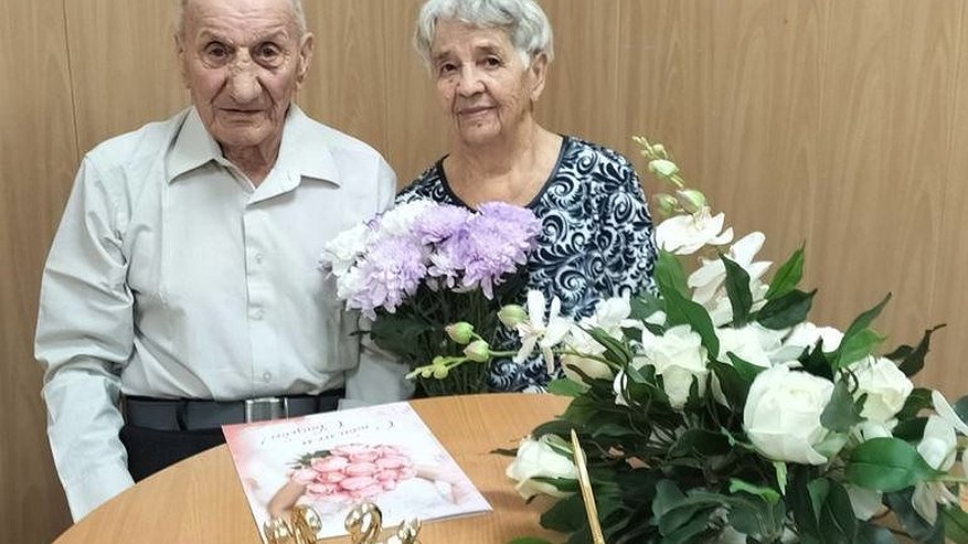 Главная картинка новости: 65 лет вместе: в Мурашинском районе чествовали "железных" юбиляров