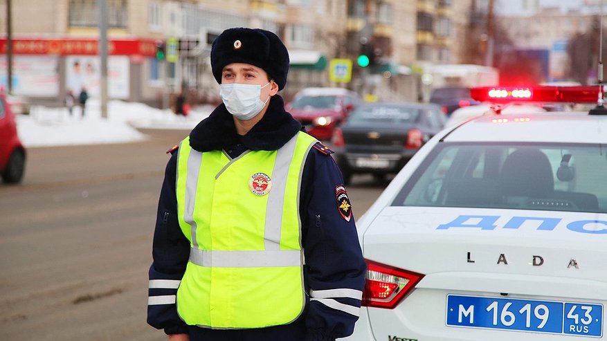 Главная картинка новости: «Если найдут это в карманах – лишат прав на 1,5 года»: проверять будут не только водителей, но и пассажиров