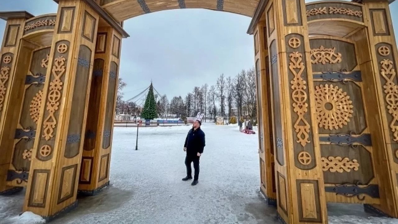 Главная картинка новости: В Кирове после жалоб горожан отремонтируют "Ворота русского севера"