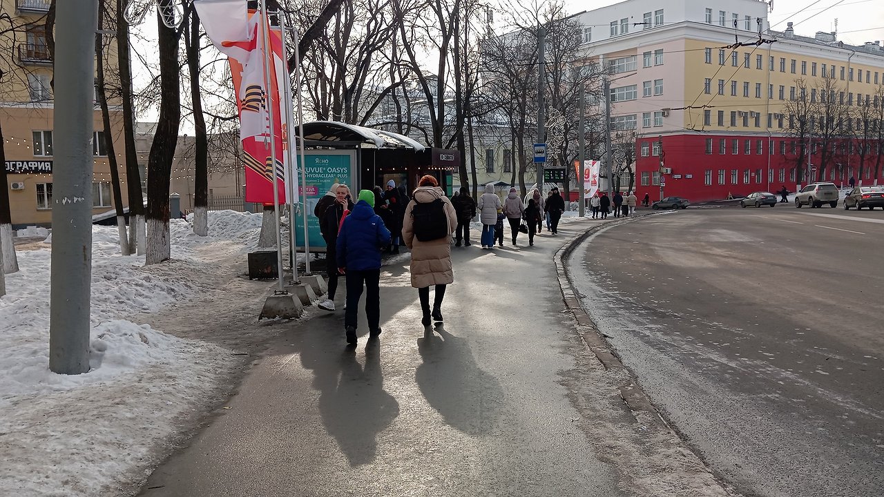 Главная картинка новости: Теперь пятницу объявили выходной: Мишустин дал россиянам "счастливый лотерейный билет"