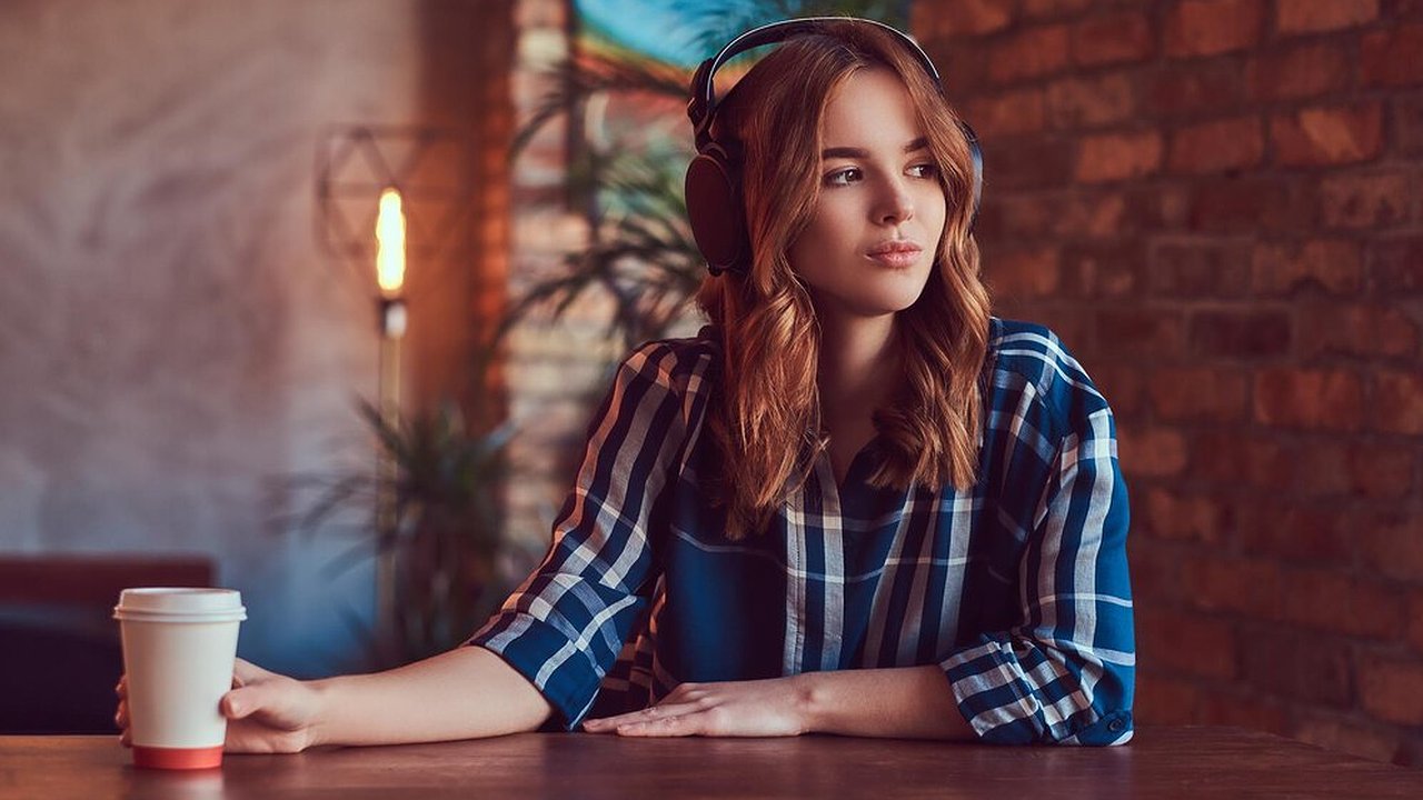 Главная картинка новости: Звук: кировчане в 2024 году слушали ANNA ASTI и аудиокнигу «Дюна»