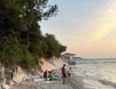 В воду не пускают, отпуск испорчен: на пляжах Анапы ввели полный запрет на купание в Черном море