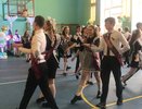 Из-за ситуации в стране последний звонок и выпускной перенесли - любимые школьные праздники не будут прежними