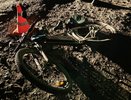 В Юрьянском районе неизвестный водитель сбил 44-летнего велосипедиста