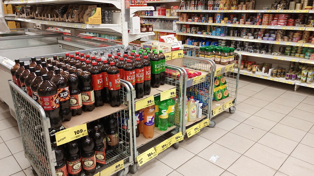 Главная картинка новости: Вот какие продукты лучше обходить стороной в "Магните" и "Пятерочке" - черный список опубликован