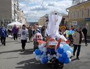 В Кирове на Спасской прошел Парад детских колясок