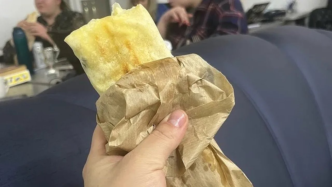 Главная картинка новости: В Кирове выявили точку, где продавали сомнительную шаурму