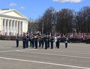 Тысячи кировчан вышли на Театральную площадь в День Победы